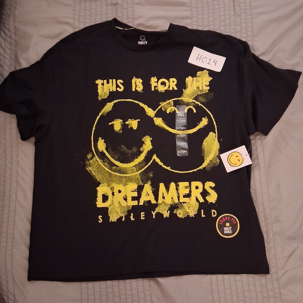 Smiley World This Is For The Dreamers Loose Fit Graphic Tee Mens XL Black NWT